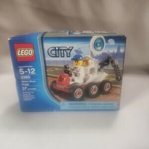 Lego Space Moon Buggy City 3365 37 Pieces Ages 5 to 12 B10